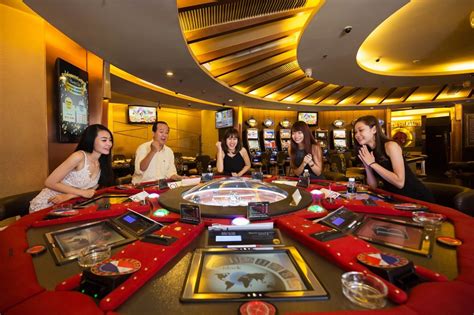 CASINOS in VIETNAM .